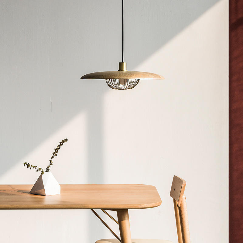 Nordic Wood-Effect Pendant Light – Industrial-Inspired Hanging Lamp
