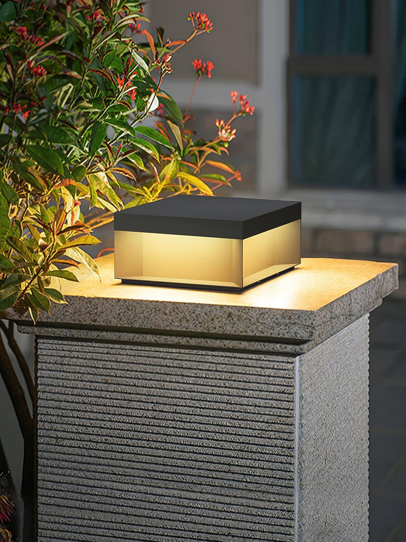 TSolar Outdoor Column Light – Weatherproof LED Garden Lighting