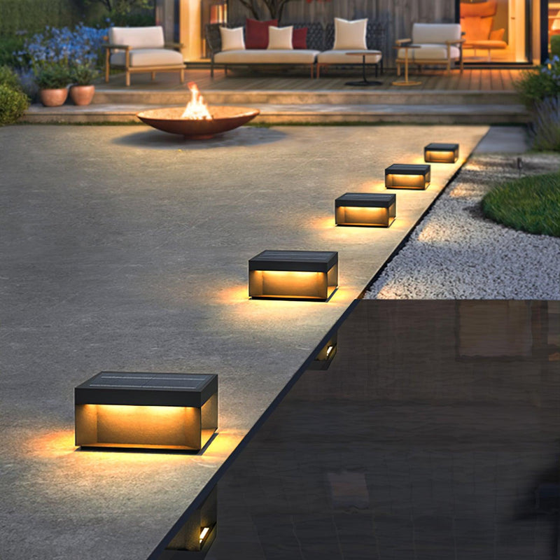 TSolar Outdoor Column Light – Weatherproof LED Garden Lighting
