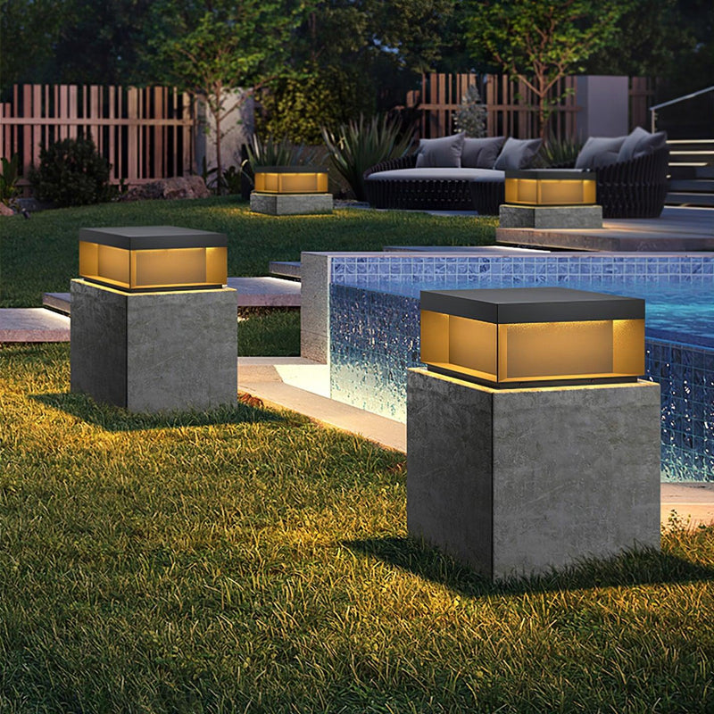 TSolar Outdoor Column Light – Weatherproof LED Garden Lighting