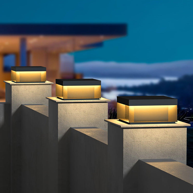 TSolar Outdoor Column Light – Weatherproof LED Garden Lighting