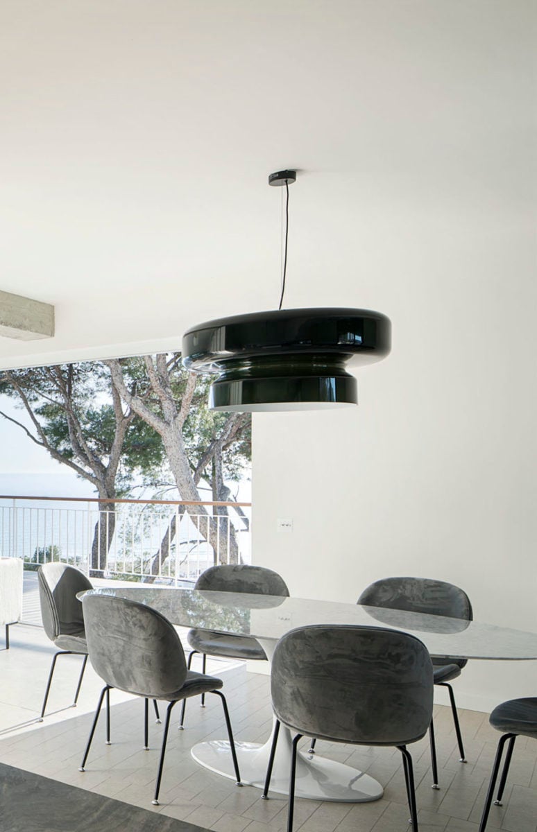 Bohemia Blown Glass Pendant Light – Organic Design with Integrated LED