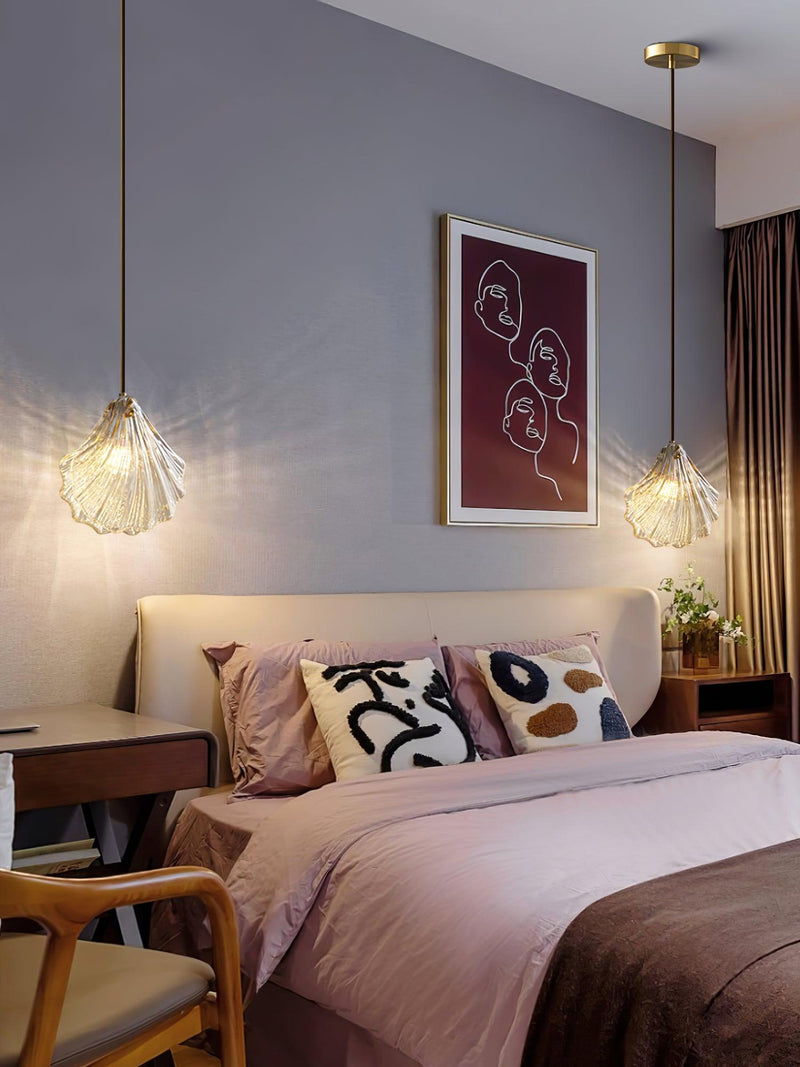 Mini Shell Pendant Light – Modern Glass & Brass Hanging Lamp