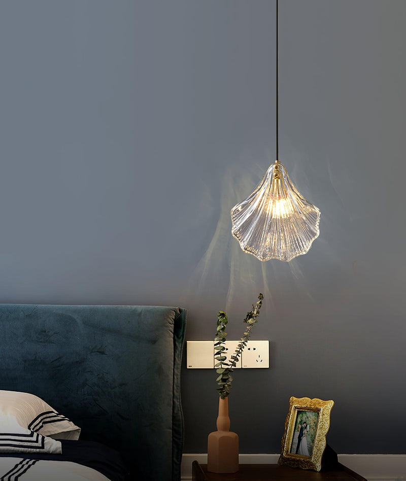 Mini Shell Pendant Light – Modern Glass & Brass Hanging Lamp