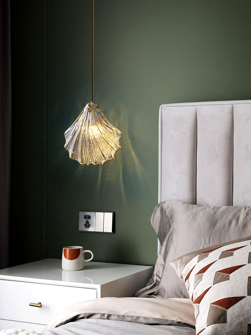 Mini Shell Pendant Light – Modern Glass & Brass Hanging Lamp