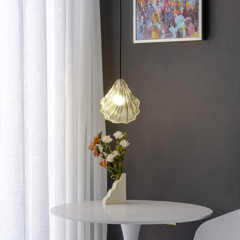 Mini Shell Pendant Light – Modern Glass & Brass Hanging Lamp