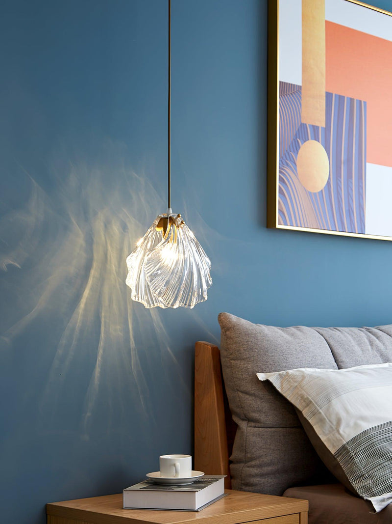 Mini Shell Pendant Light – Modern Glass & Brass Hanging Lamp