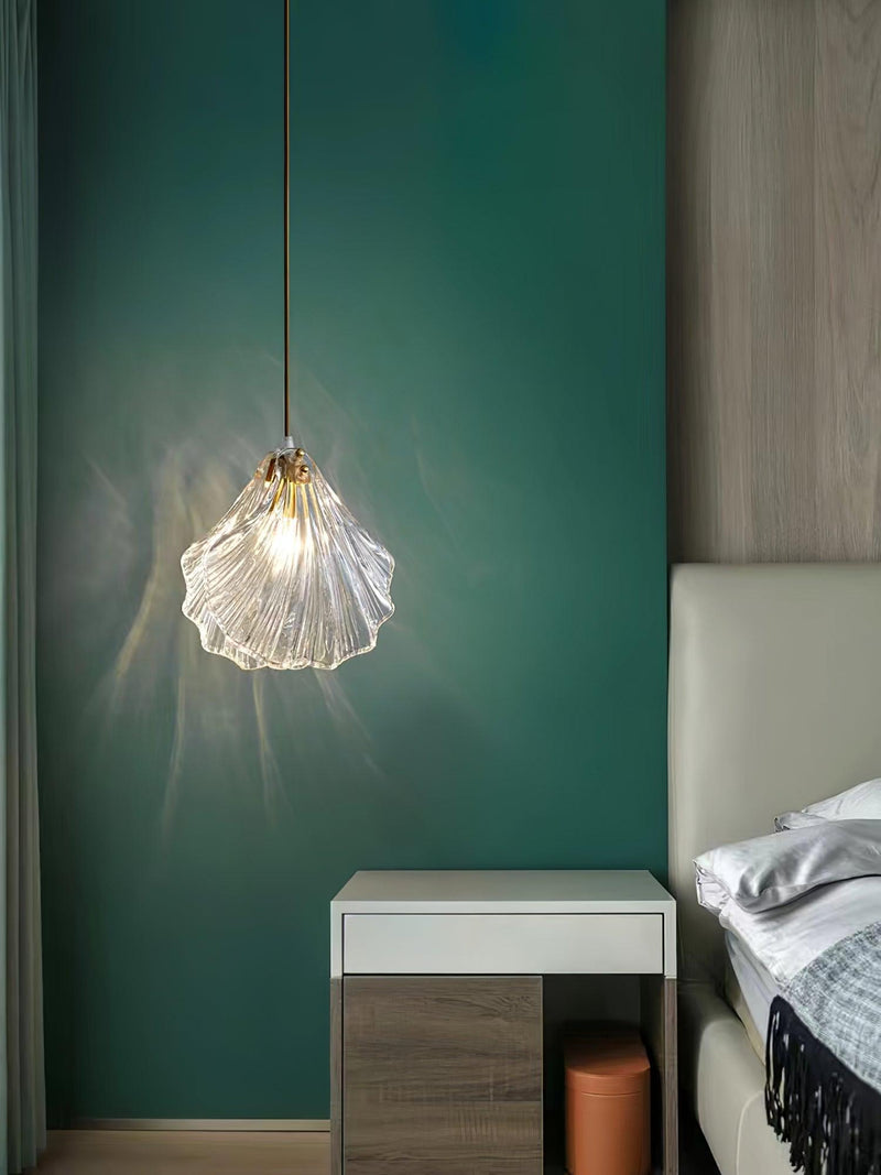 Mini Shell Pendant Light – Modern Glass & Brass Hanging Lamp