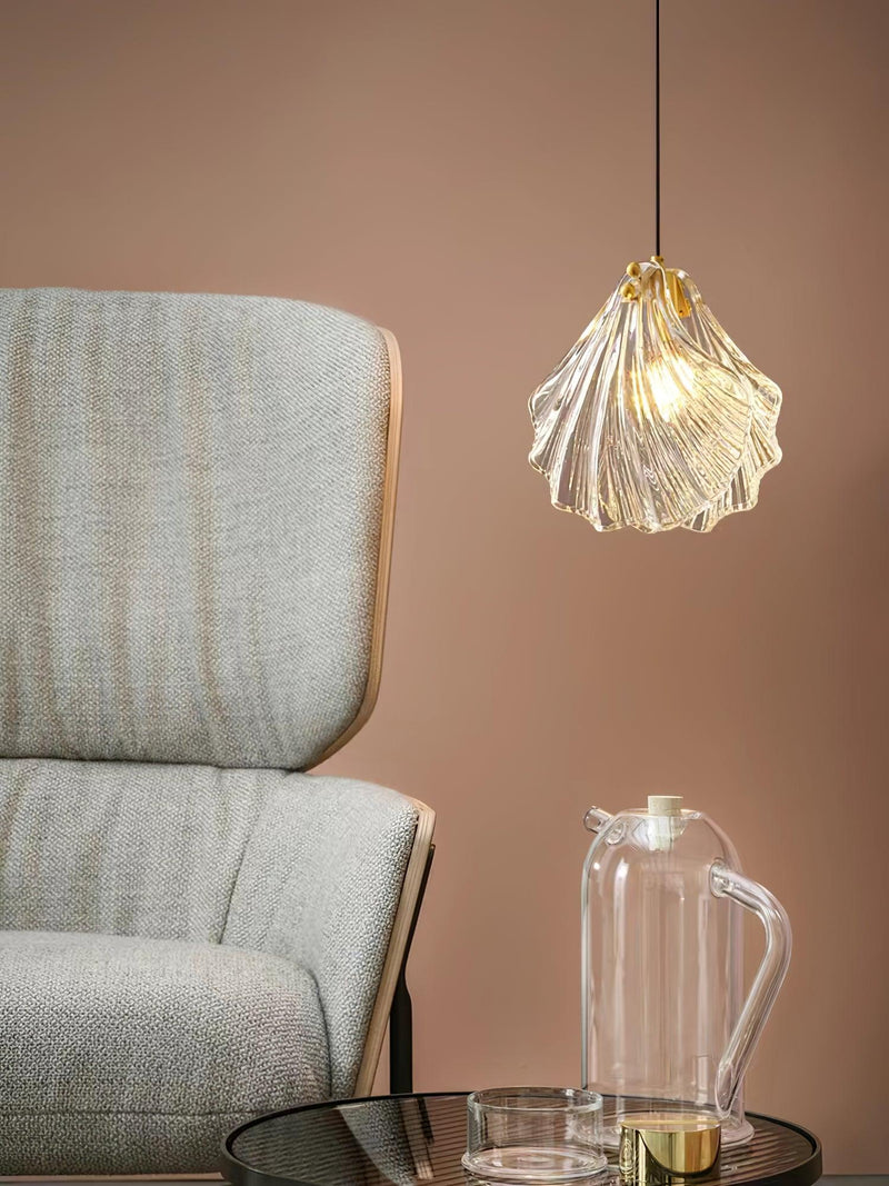 Mini Shell Pendant Light – Modern Glass & Brass Hanging Lamp