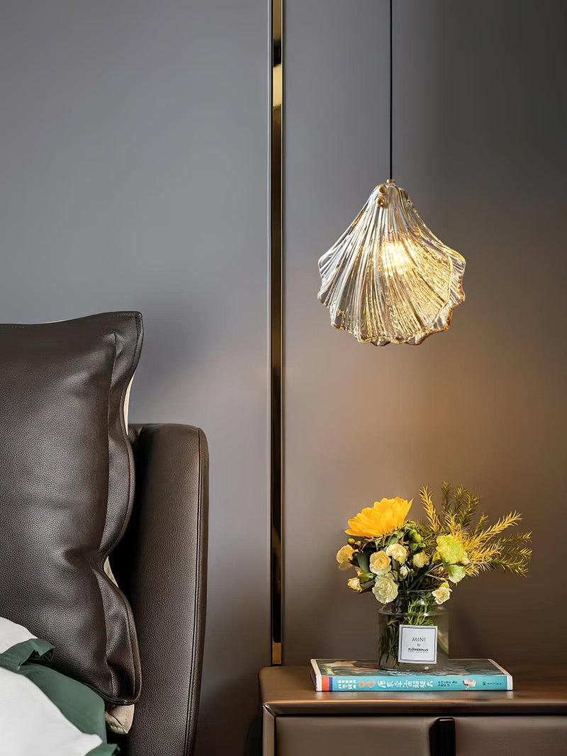 Mini Shell Pendant Light – Modern Glass & Brass Hanging Lamp