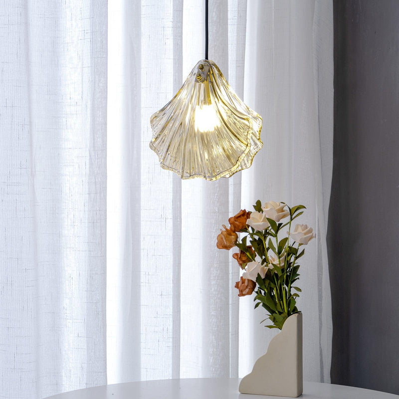 Mini Shell Pendant Light – Modern Glass & Brass Hanging Lamp