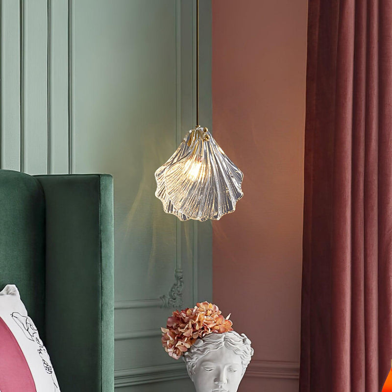 Mini Shell Pendant Light – Modern Glass & Brass Hanging Lamp