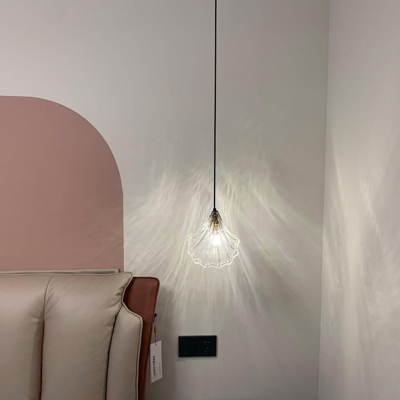Mini Shell Pendant Light – Modern Glass & Brass Hanging Lamp