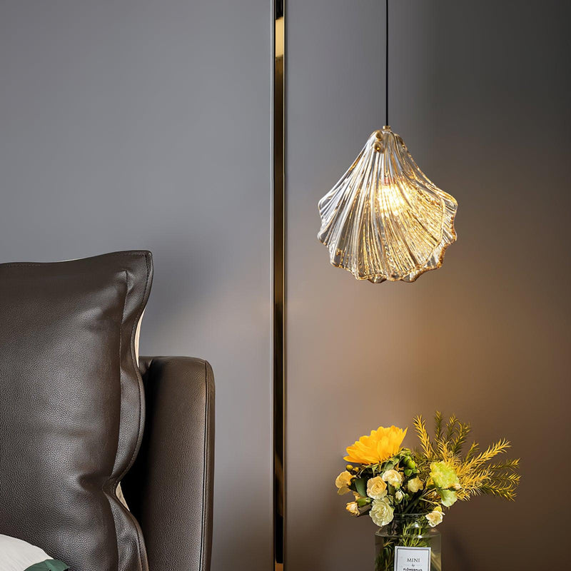 Mini Shell Pendant Light – Modern Glass & Brass Hanging Lamp