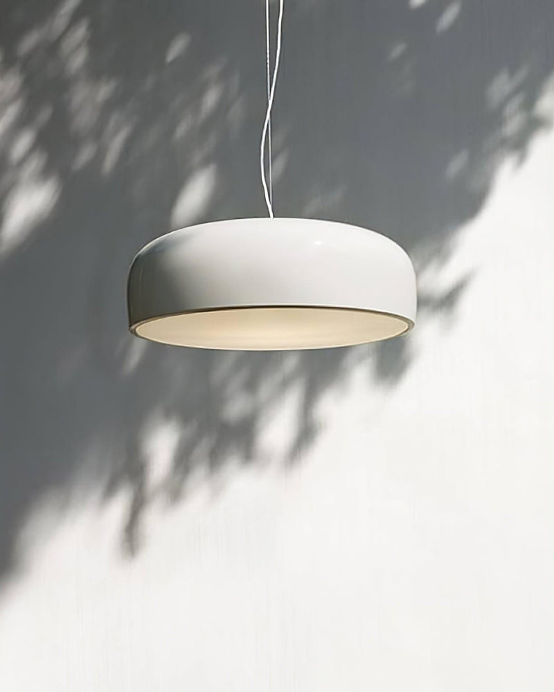 Smithfield Pendant Light – Modern Design with Efficient Illumination