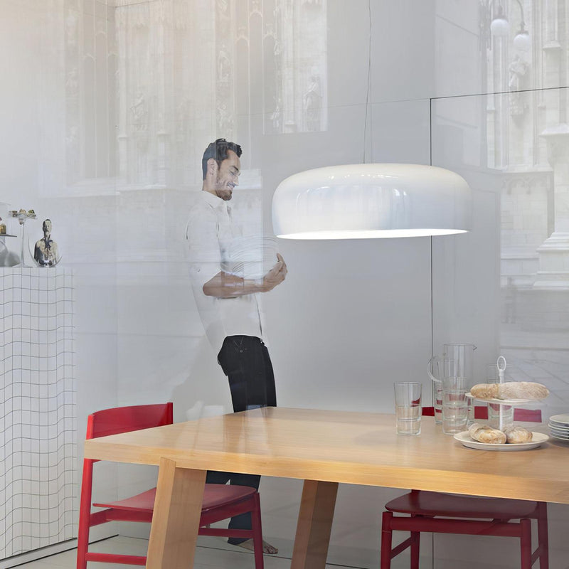 Smithfield Pendant Light – Modern Design with Efficient Illumination
