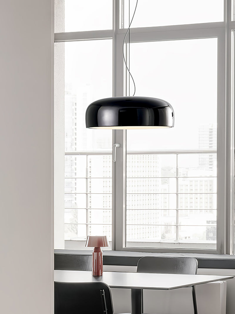 Smithfield Pendant Light – Modern Design with Efficient Illumination