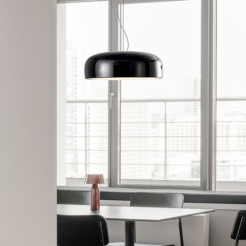 Smithfield Pendant Light – Modern Design with Efficient Illumination