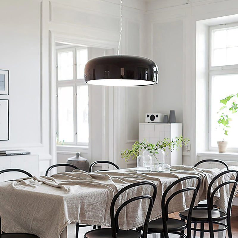 Smithfield Pendant Light – Modern Design with Efficient Illumination