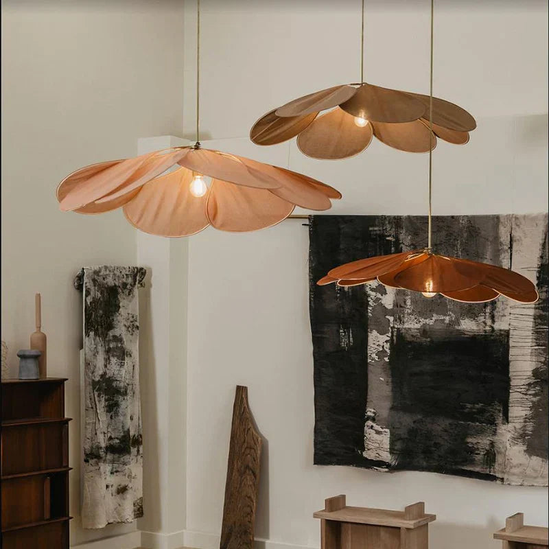 Floralume Pendant Light – Elegant Floral Design with Warm LED Illumination