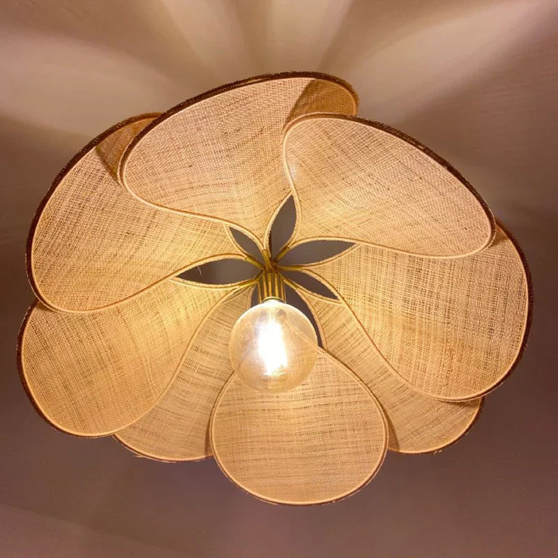 Floralume Pendant Light – Elegant Floral Design with Warm LED Illumination
