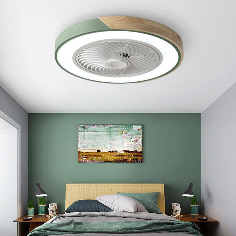 LED Ceiling Fan with Integrated Light – Silent & Energy-Efficient