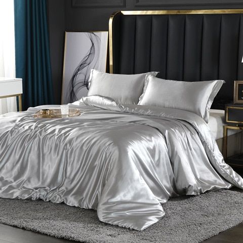 Luxury Silk Satin Bedding Set – Duvet Cover & 2 Pillowcases