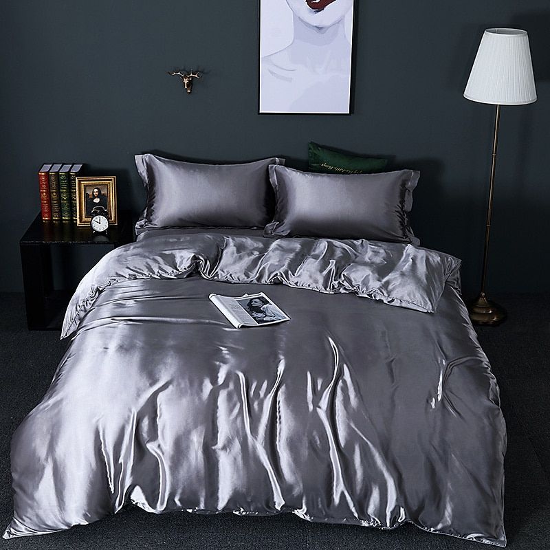 Luxury Silk Satin Bedding Set – Duvet Cover & 2 Pillowcases